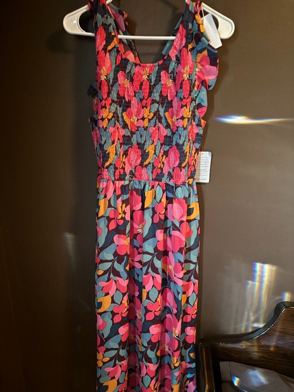 Melloday Floral Smocked Maxi Dress Flutter Sleeve NWT Size L Description: